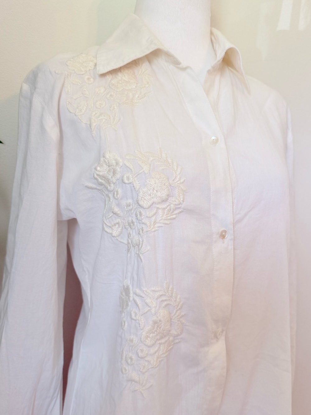 Whitewash Floral Embroidered Button-Up Tunic